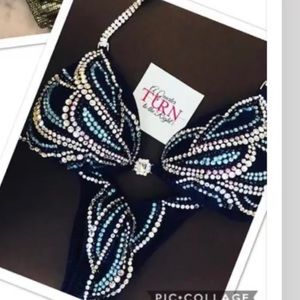 Figure / physique  posing suit